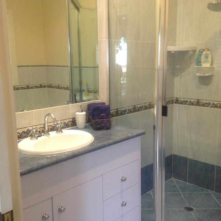 Elindale House Bed & Breakfast Лизмор Екстериор снимка