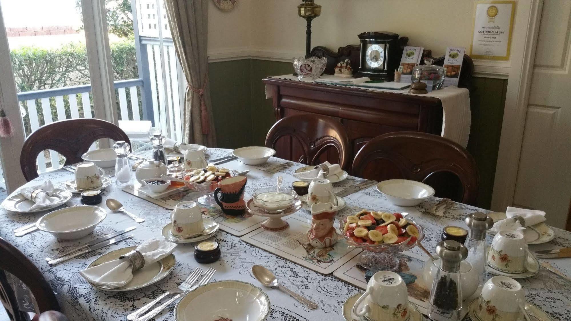 Elindale House Bed & Breakfast Лизмор Екстериор снимка