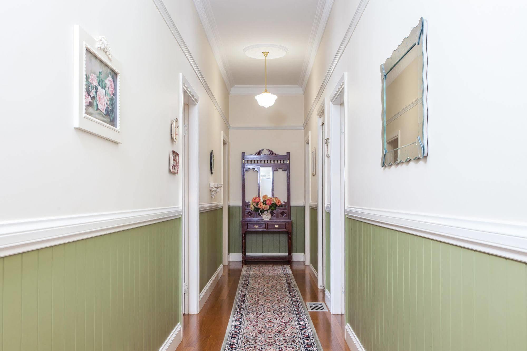 Elindale House Bed & Breakfast Лизмор Екстериор снимка